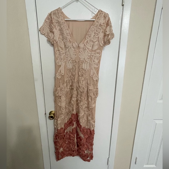 Lace and Embroidery Dress - Picture 2 of 3
